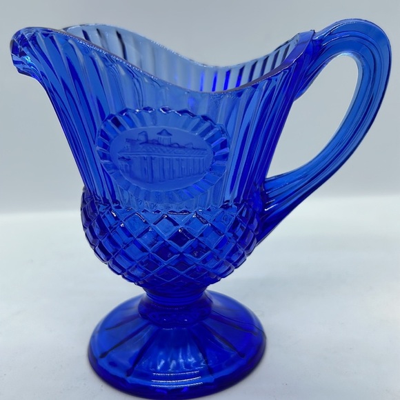 Avon Fostoria Blue Pitcher George Washington Mt. Vernon 1976 Vintage Beautiful - Picture 8 of 16